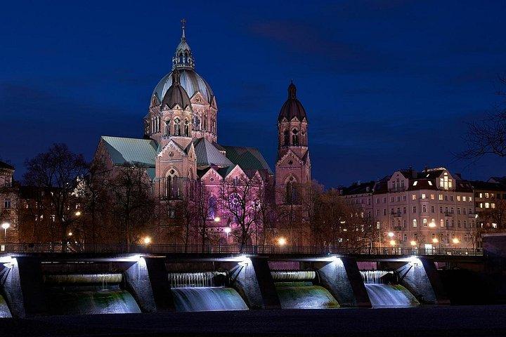 Private Transfer from Vienna to Munich with 2 hours for sightseeing