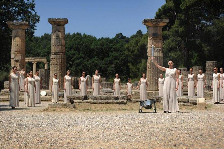 アテネからの古代オリンピアプライベートツアー