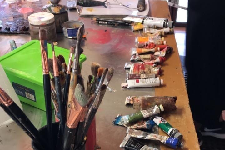サンミゲルデアジェンデ周辺のアーティストのワークショップを巡るアートツアー