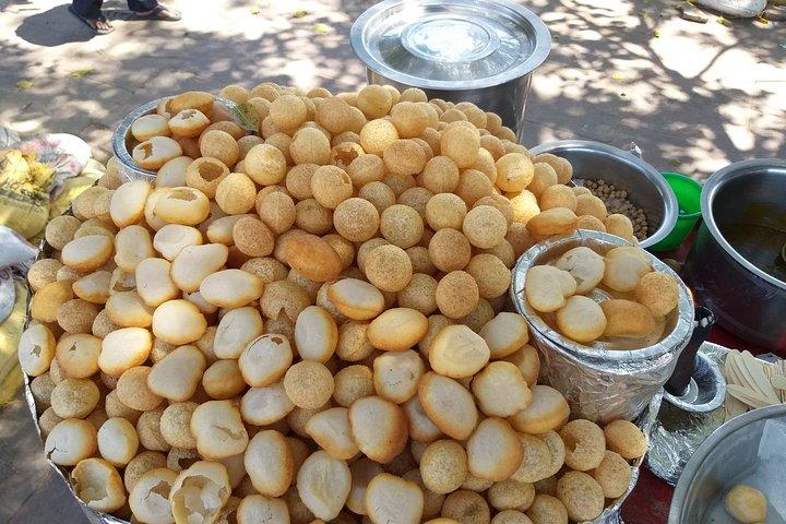 Old Delhi Street Food Tour With Spice Market On Tuk Tuk