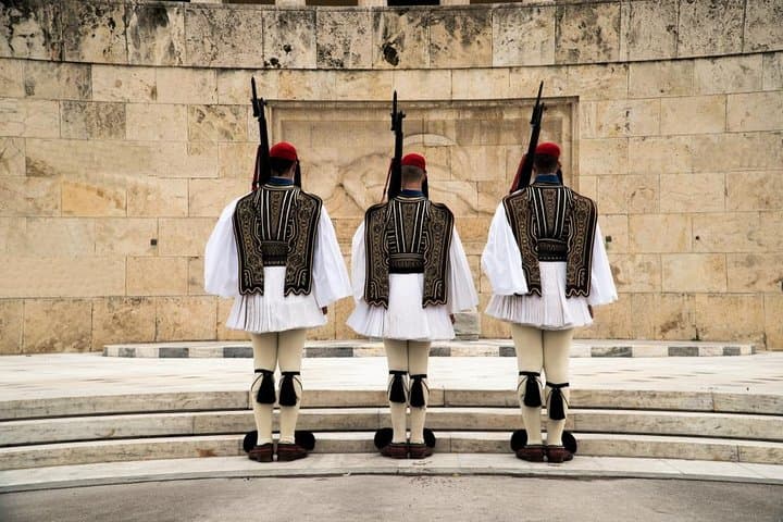 Athens and Piraeus private tour for groups