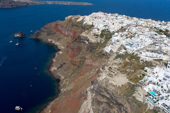 Santorini: 30-min Private Helicopter Sightseeing Flight