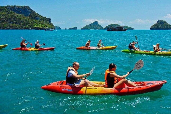 サムイ島からのスピードボートによるアーントーン国立海洋公園（シュノーケリング＆カヤック）