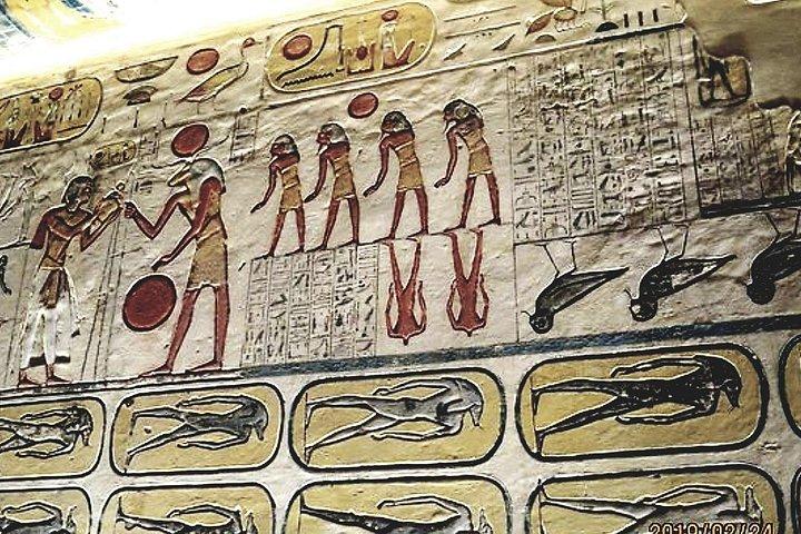王の寺院の西岸渓谷へのプライベート日帰り旅行（メディネットハブ）