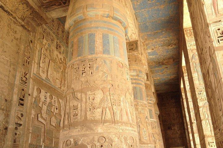 王の寺院の西岸渓谷へのプライベート日帰り旅行（メディネットハブ）