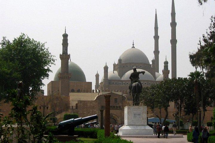 Museu Egípcio e Cidadela do Cairo e Mesquita Al Azhar Site Islâmico