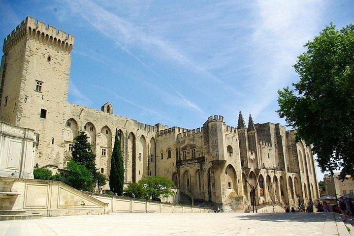 Tour privato della città dei Papi di Aix en Provence e Avignone