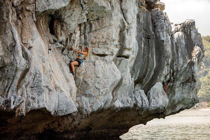 Deep Water Solo
