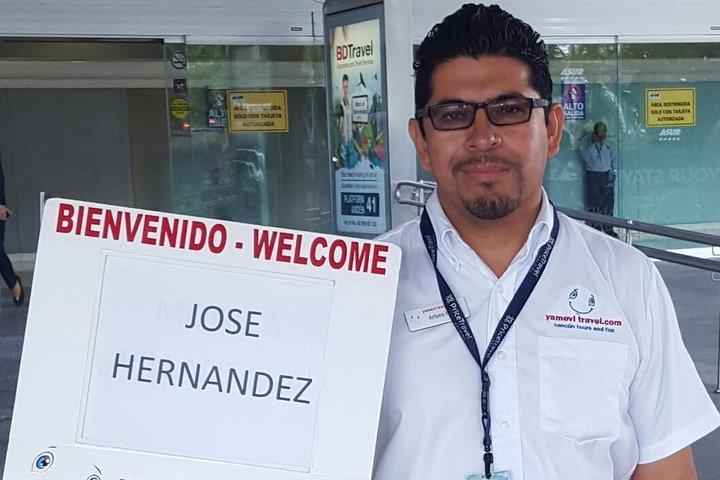 Privater Transfer vom Flughafen Cancun in die Hotelzone von Cancun