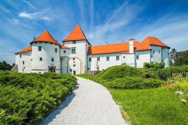 プライベートツアー：VarazdinとTrakosan Castle Day Trip from Zagreb
