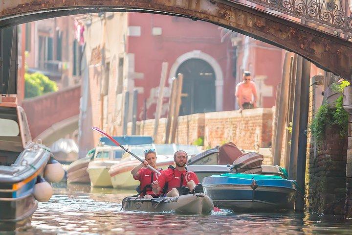 Veneza: 60' Quick Kayak Tour com guia