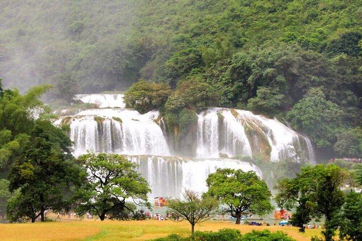 Ba Be Lake & Ban Gioc Waterfall Adventure Tour 3 Days