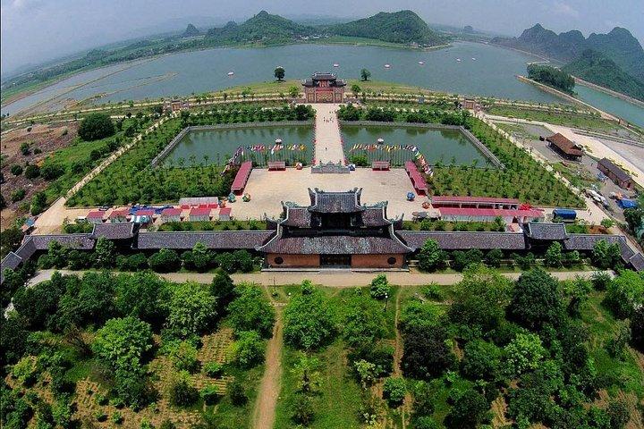 トラン - キングコング島 - バイディン寺院 - ムア洞窟 - リムジンバス日帰りツアー