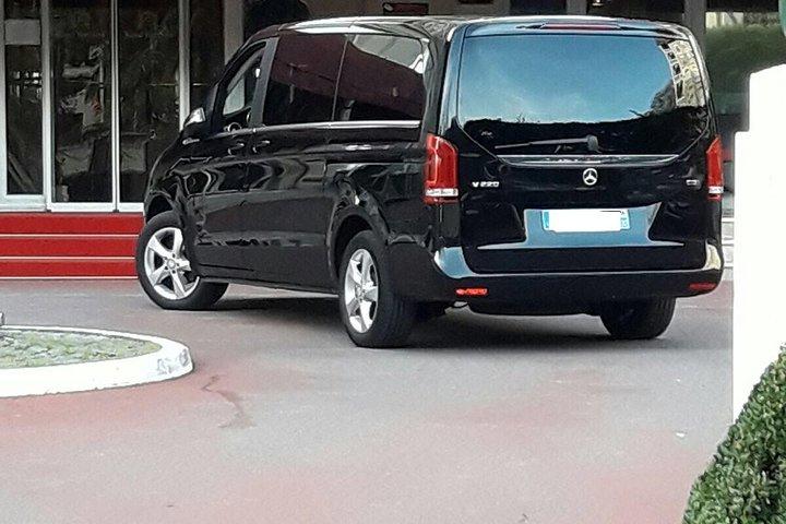 Trasferimento dall'aeroporto privato dall'aeroporto di Nizza alla città di Nizza o Cannes