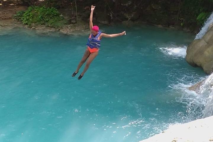 Tour Privado Blue Hole e Konoko Falls Park