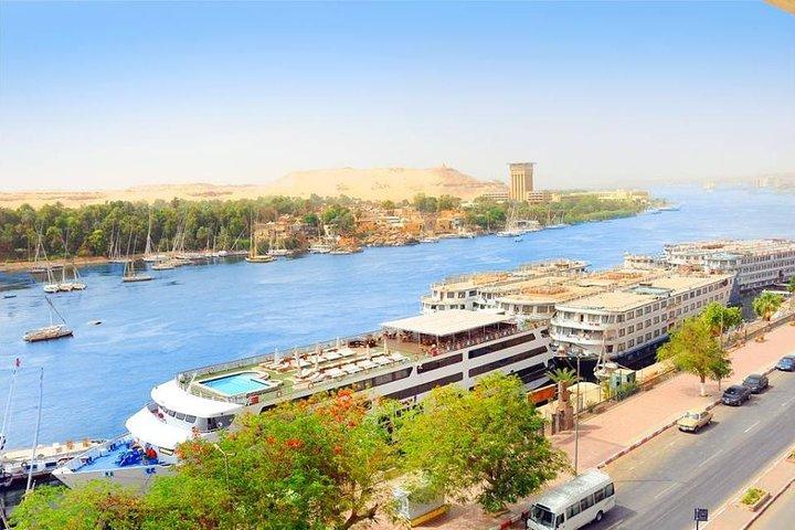 3 nätter 4 dagar segling äventyr med 5 Star Nile Cruises