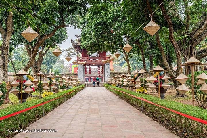 HANOI PRIVATE CITY TOUR (Guide in all language)