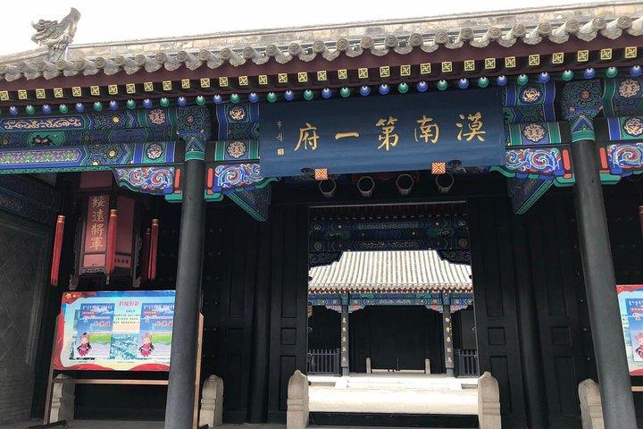 Visite privée de la région de Xilamuren avec prairies, mausolée de Gengis Khan et Baotou