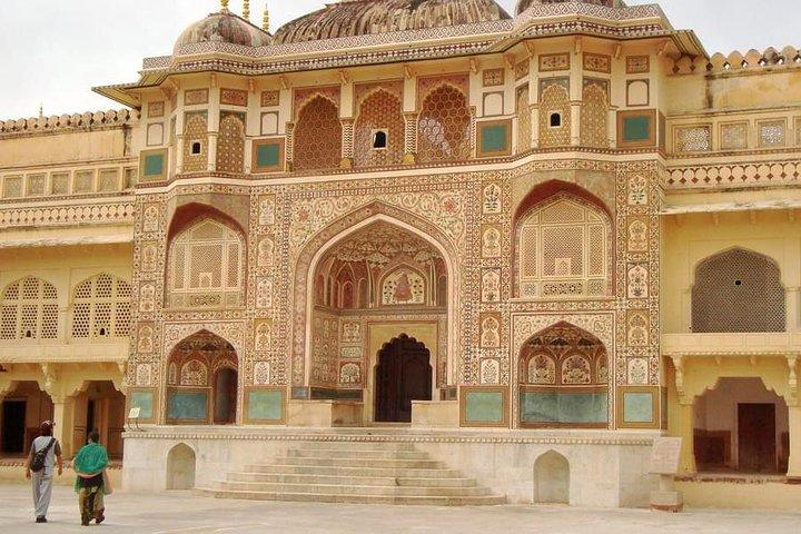 Buchen Sie keine Einkaufsführer in Jaipur