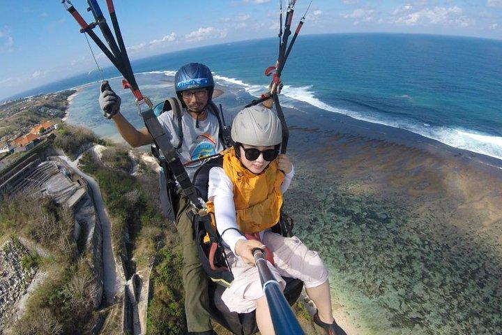 Timbis Paragliding Bali