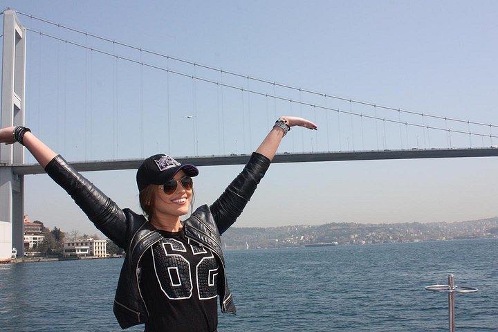 2 Hours Bosphorus Cruise ((MORNING TOUR))