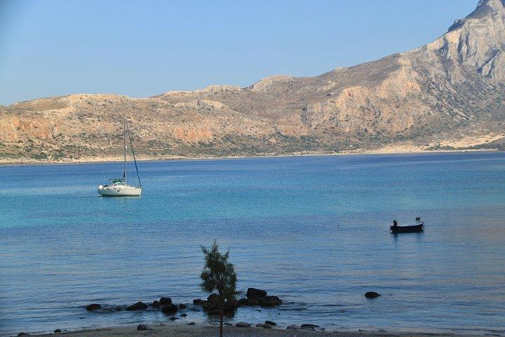 Private Segelkreuzfahrt, Balos und Gramvousa mit Mahlzeiten und Getränken.