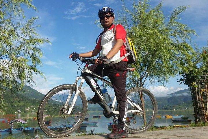 Round The Phewa