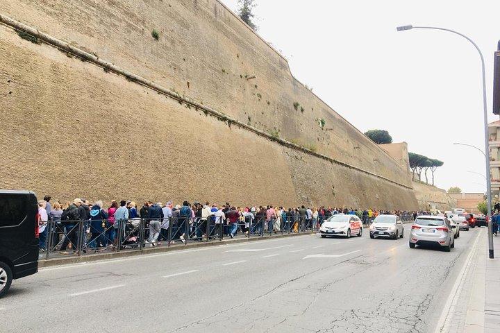 SISTINE CHAPEL ,VATICAN MUSEUM & Rafael Zimmer Erster Titel Eintrag
