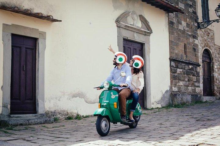 Florenz Vespa Tour : Toskanische Hügel, Essen und Chianti Wein