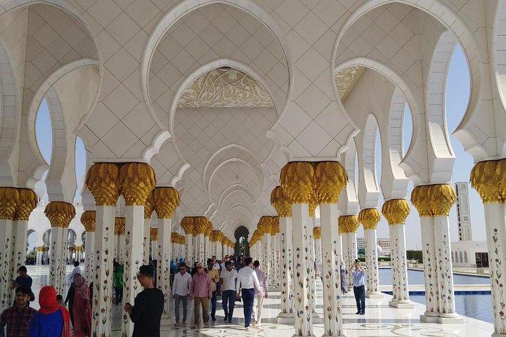 Excursión de día completo a Abu Dabi desde los hoteles de Dubai