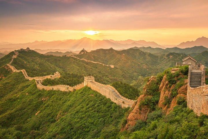 One Day Jinshanling Great Wall Light Hike