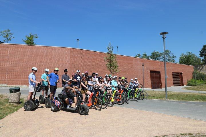 Visite guidée privée de Prague en demi-journée en Segway et eScooter.