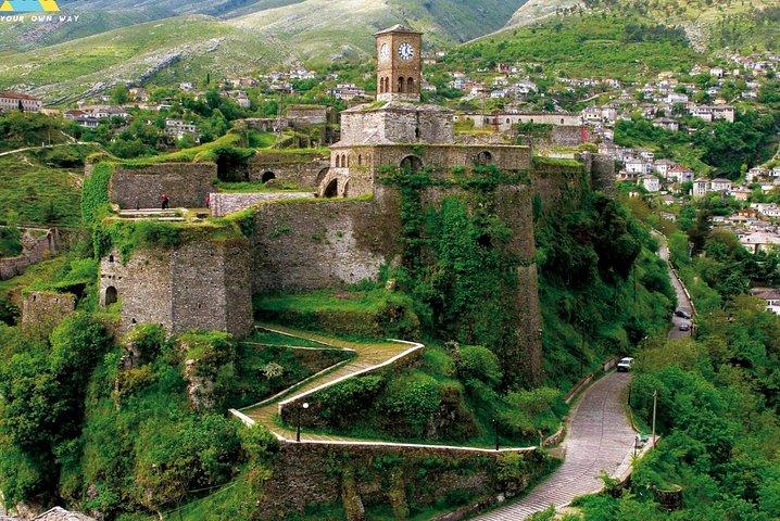 Gjirokaster et Blue Eye, visite en petit groupe au départ de Saranda et Ksamil