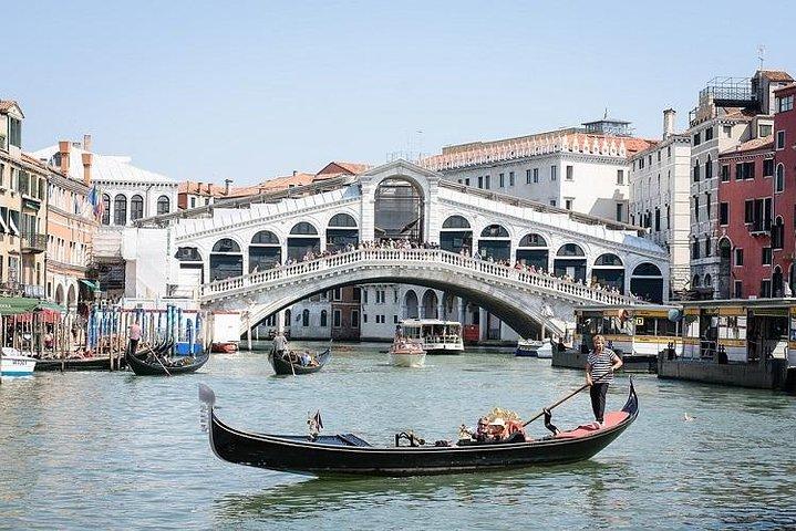 Excursão a pé em Veneza e passeio de gôndola