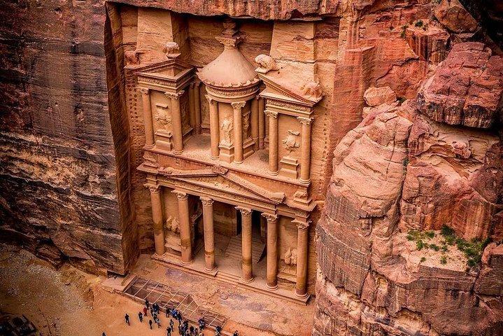Transferência Privada Da Cidade De Amman Para Petra