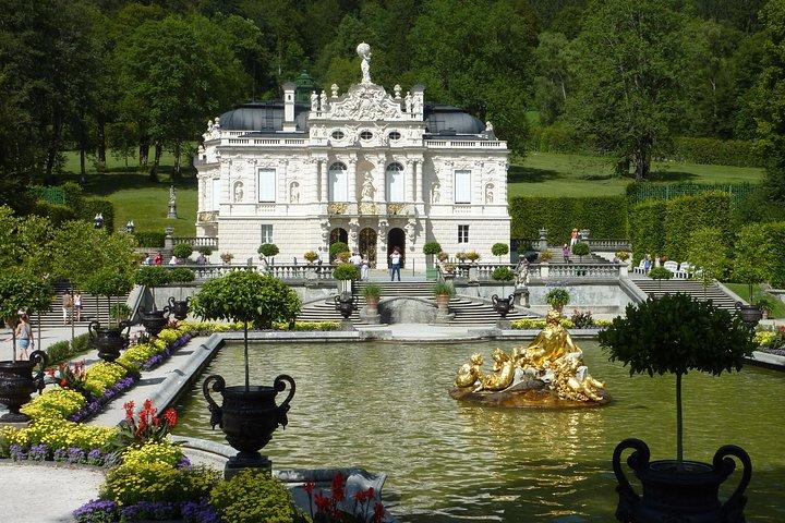 Gita di un giorno al castello di Neuschwanstein e al palazzo di Linderhof da Monaco