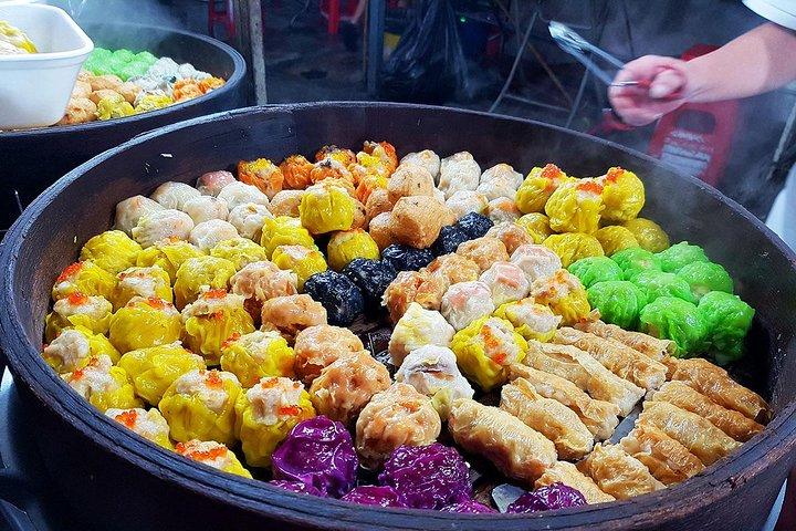 プロのガイドと一緒にクアラルンプールの最高の食べ物を発見
