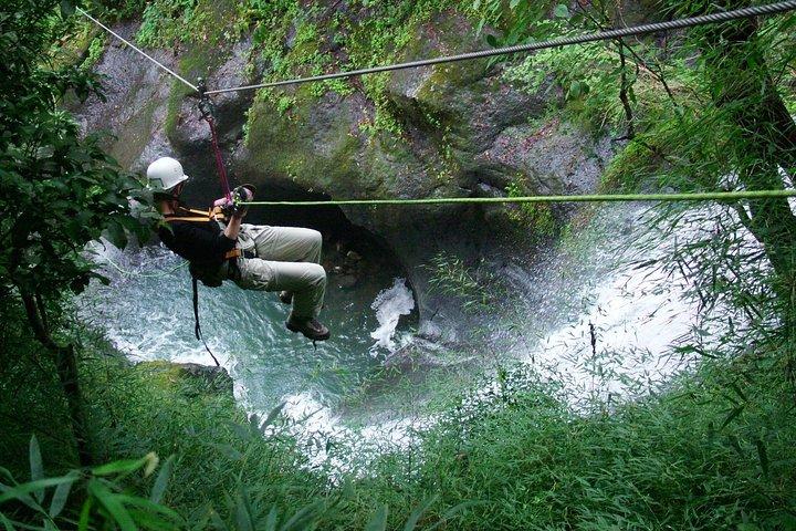 Mega Zipline Tour över 11 vattenfall från Guanacaste