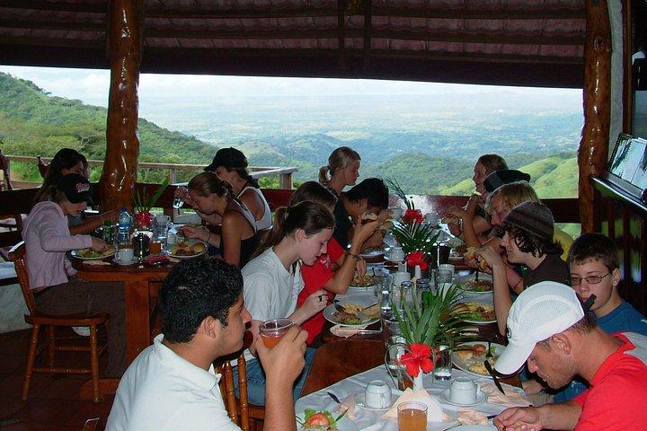 Mega Zipline Tour över 11 vattenfall från Guanacaste