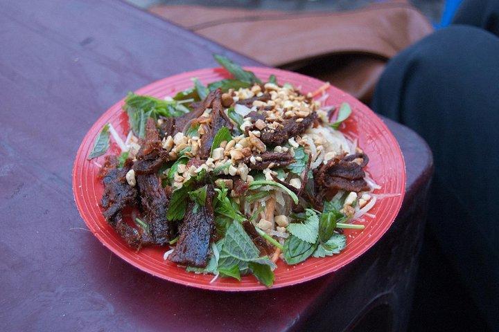 Real Foodieとのプライベートハノイストリートフードウォーキングツアー