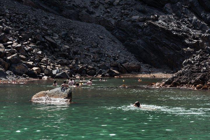 Tour en crucero por la Caldera de Santorini (volcán, aguas termales, Thirassia)