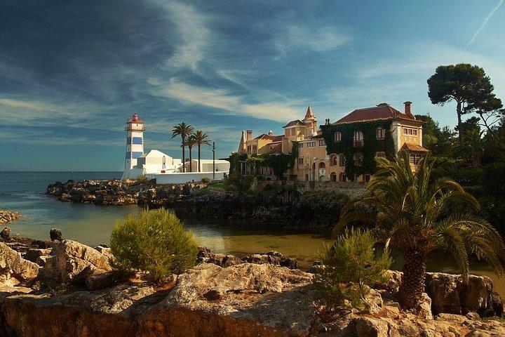Sintra Private Tour with Pena Palace and Quinta da Regaleira