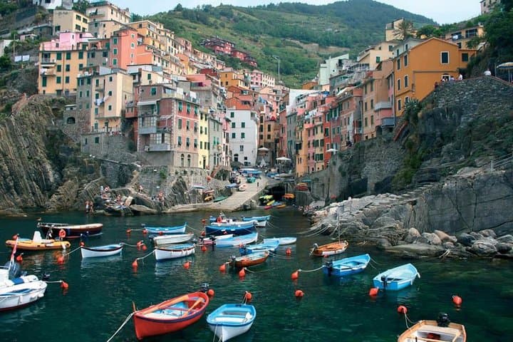 From Milan: Cinque Terre Guided Full-Day Trip With Cruise