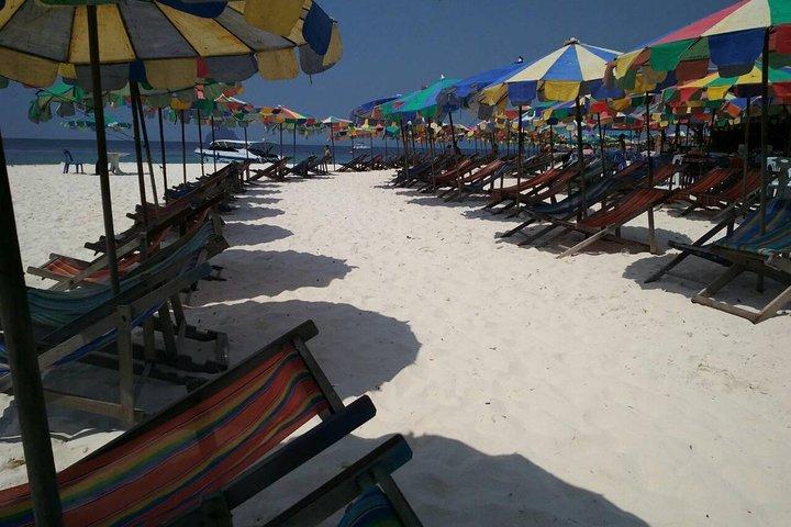 Excursão privada de um dia a Phi Phi e Krabi em lancha VIP