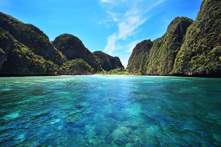 Excursão privada de um dia a Phi Phi e Krabi em lancha VIP
