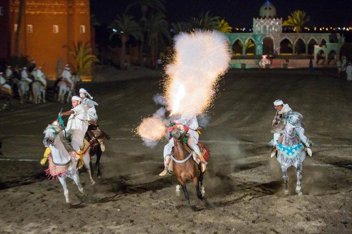 CHEZ ALI MARRAKECHで行列をスキップ：ファンタジアショー