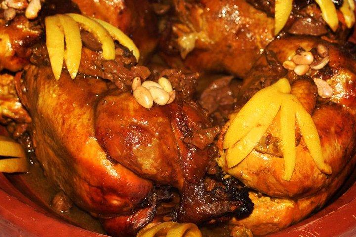 CHEZ ALI MARRAKECHで行列をスキップ：ファンタジアショー