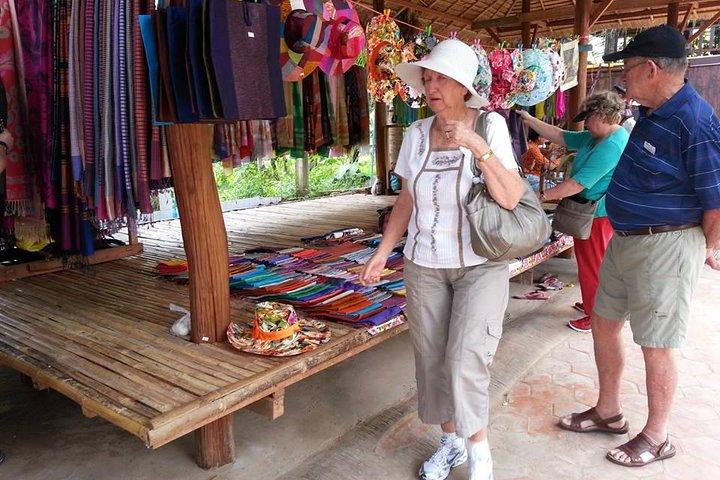 Hel dag Phnom Penh City & Silk Island med lokala Tuk Tuk Tours