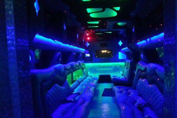 NYC Sightseeing Tour Manhattan (Party Galaxy H2 Hummer)