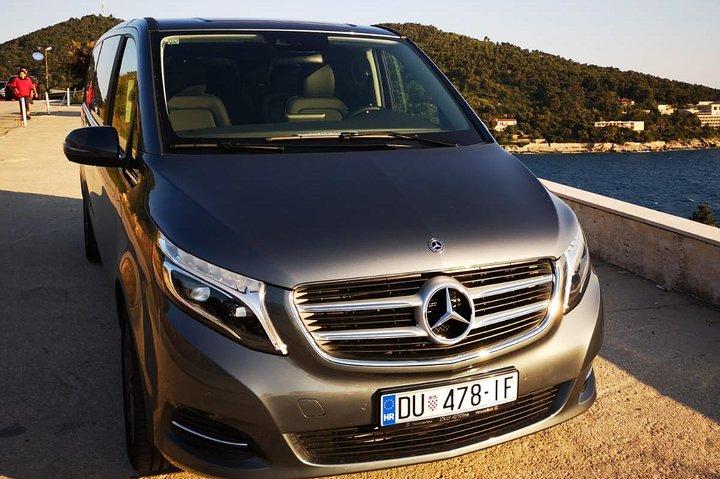 Transferências privadas até 7 pessoas de ou para o aeroporto de Dubrovnik para Dubrovnik
